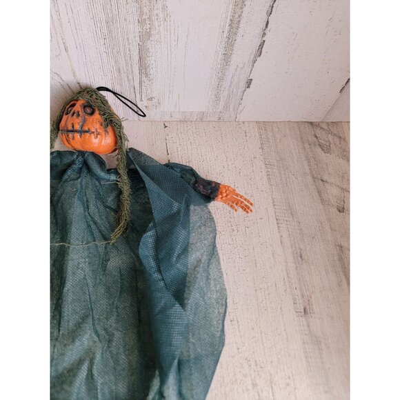 Vintage mini hanging pumpkin girl hanging Halloween decor - Picture 5 of 8